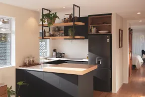 Titirangi native hideaway [2 Bdrm Ensuite Apt] - Image 4