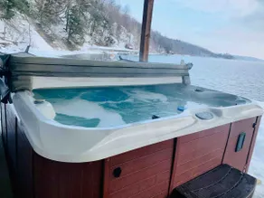 The Chosen Spot: lakefront, hot tub, wineries, ski - Image 4