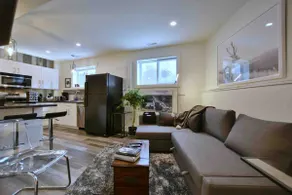 The Boat Bow- an eco friendly studio - Image 4