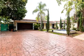 Hamilton House Miami - Tropical Oasis / Heated Pool / Tiki / Brazilian BBQ - Image 4
