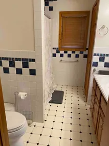 Spacious 3 bedroom house on Oneida Lake - Image 3