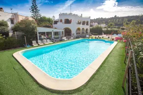 [VILLA SILVIA 5★] On the Sea with Jacuzzi and Swimming Pool - Image 2