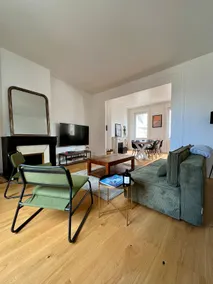 Triplex with view of theater Hyper Centre - Image 4