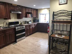 Phoenix Legacy House - Image 2