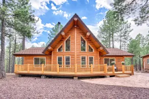 Lincoln Log Cabin, Tranquility close to Downtown - Image 3