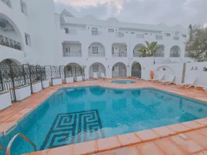 Dream stay: pool, beach within walking distance & sea view - Image 2