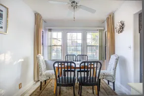 Comfortable 3B2B Home w/ Large Yard - Image 3