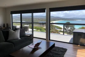 MOONRISE BINALONG BAY Stunning views  - Image 3