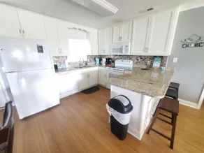 Lic. to Chill Lower Level Duplex Pet Friendly - Image 5