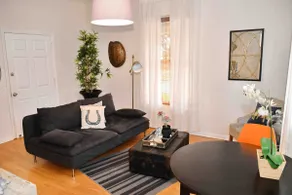 CENTRALLY LOCATED TAMPA PAD - Image 2