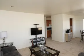 Beautiful 2 Bedroom Duplex in Monte Vista - Image 2