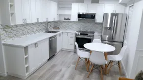 Cedar-View Apartment with Hot Tub (3 Bedrooms) - Image 5