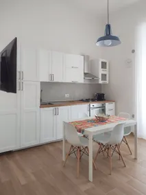 Iris Apartment - Image 3
