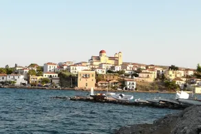 Galaxidi Beach Flat - Image 2