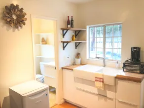 Natural Light Guest Space - Image 5