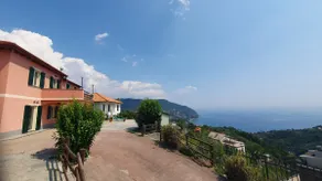 Cà Zelinda Apartment on a hillside with a sea view - Image 2