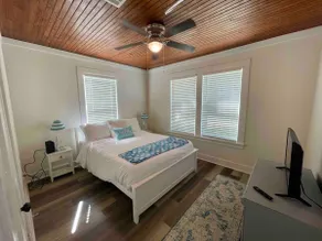 Charming cottage by beach/golf - Pets ok w/ fee - Image 3
