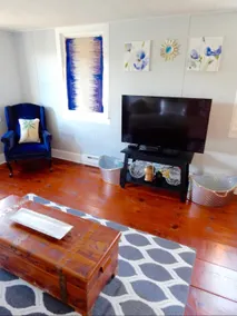 Happy Hen Loft minutes from Gettysburg sleeps 8 - Image 3