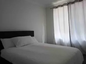 Spacious family home - Image 4