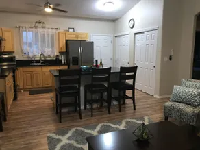 Hilo Paukaa Home. Cool AC Living Room & Main BR - Image 5