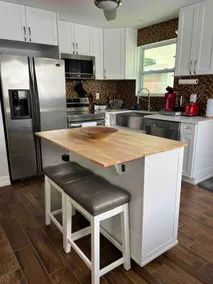 Lovely Bayshore 3/2 All New! - Image 2