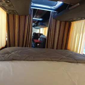 Bus - Image 5