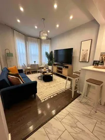 Beautiful 2bdrm Apt 15min from NYC w/Parking - Image 4