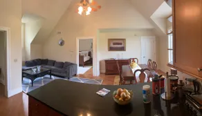 Home away from home. private and quiet - Image 3