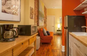 Calm, Cool & Collected Studio | Off Street Parking - Image 2