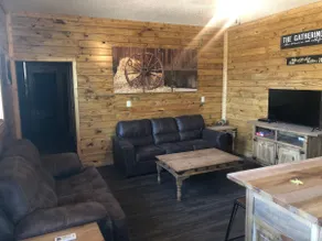 Lai-lai’s Lodge Cabin at Serenity Campground! - Image 2