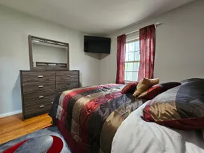 Gorgeous Modern Family Home - Image 2