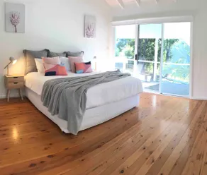 Large Deck, Private Gardens, Spacious Lush Bush - Image 3