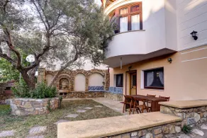 Aslanis Souroti Family Home - Image 3