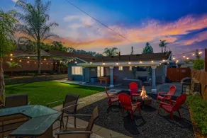 The Famous Red Door Hidden Gem Sleeps 8 LA & OC - Image 4