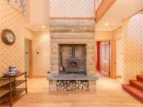 Picturesque Country Lodge | near St Andrews - Image 2