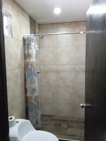 Spacious interior apartment, accommodates up to 4 people - Image 4