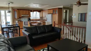 Entire home and hot tub right on Lac St Jean - Image 5