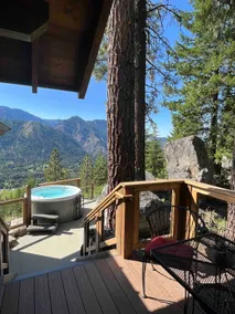 Ridgeline Cabin - Peaceful mountain retreat - Image 4