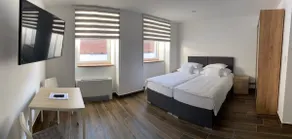 M70 Apartmanház - Image 2