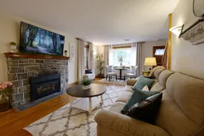 Stone House on Main - Image 3