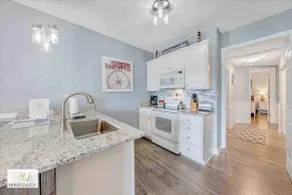 1BR, 1BA Pointe Waterfront Condo - Image 4