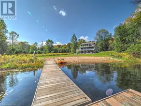 Large Cottage with Beach - Image 3