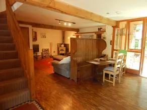 Barn Conversion set in rural stables. - Image 2
