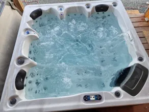 12 people, Private heated pool and jacuzzi, Nature view - Image 3