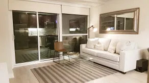 Lovely 2-bedroom at Friday Harbour - Image 2