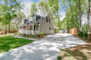Private Beautiful Getaway on the Greenway! - Image 3