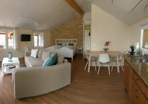 Studio loft with fantastic views - Image 2