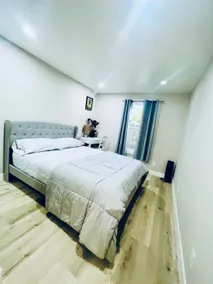Backyard Guesthouse.Private Entrance,2 BR,Kitchen. - Image 3