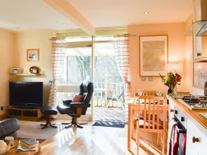 River Cottage Hot tub spa - Image 4
