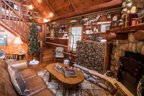 Charming Cabin right on Round Lk in Richardson Bay - Image 4